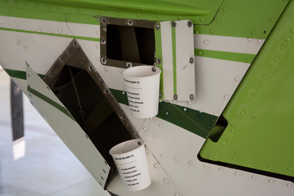 Annual,inspection,of,an,aircraft,in,teuge,in,netherlands
